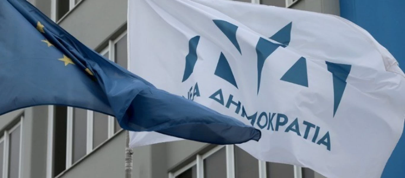 «Γκρίνια» από βουλευτές της ΝΔ - «Απαιτούν» από τον πρωθυπουργό να εμβολιαστούν